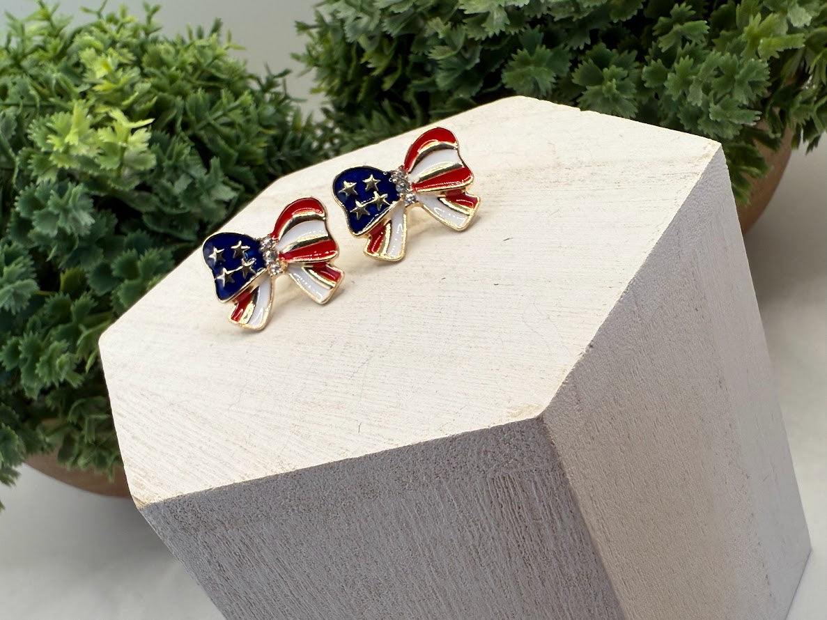 Adorable Stars And Stripes Bow Earrings