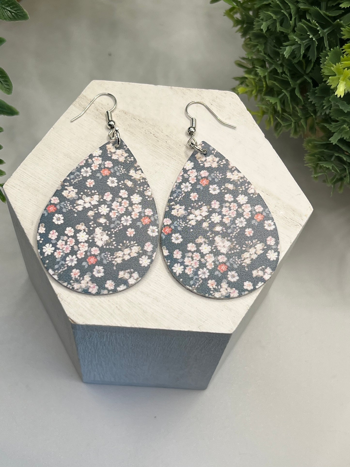 Gorgeous White & Pink Flowers On Blue Background Earrings