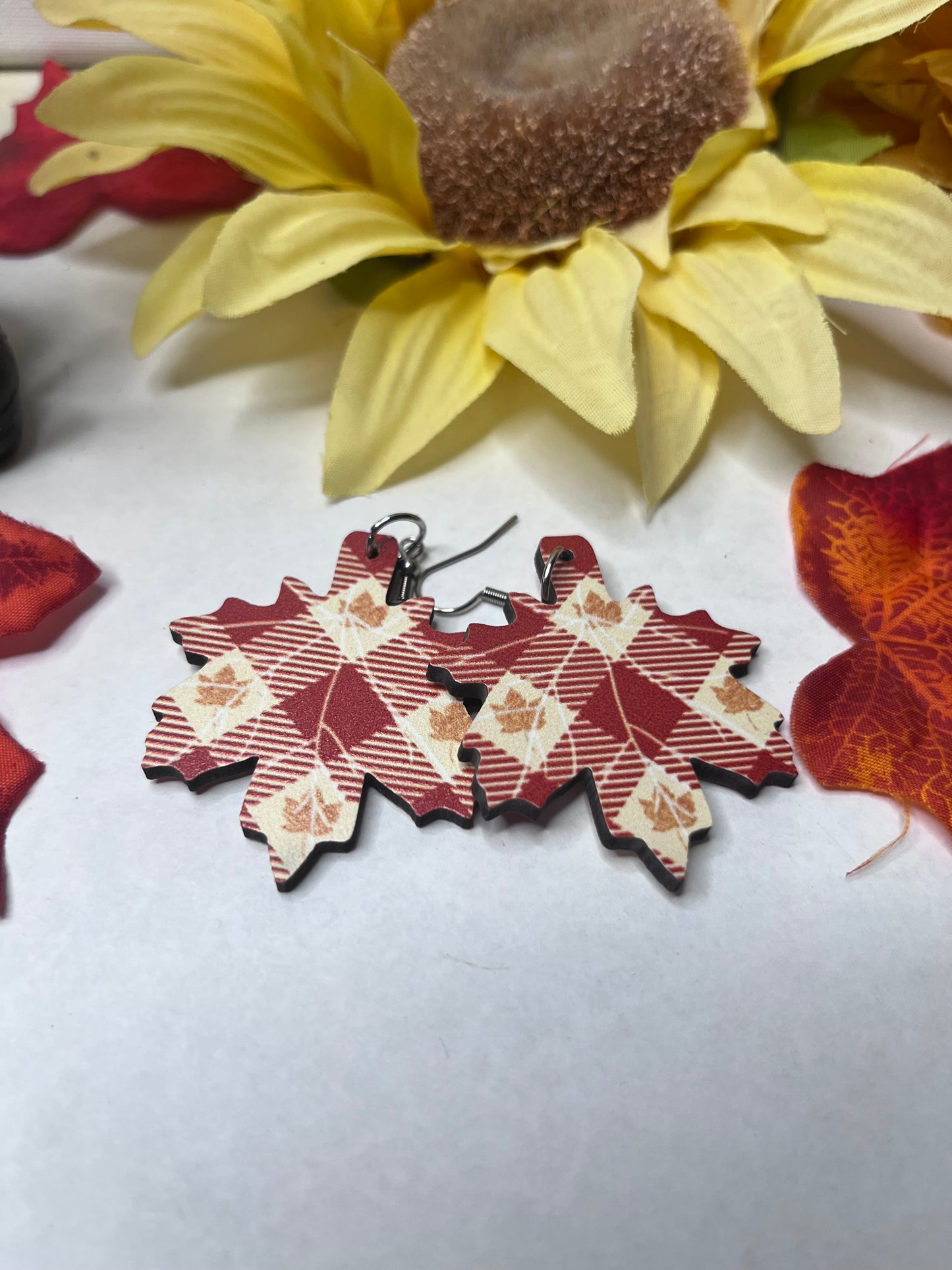 Fun Plaid Leaves