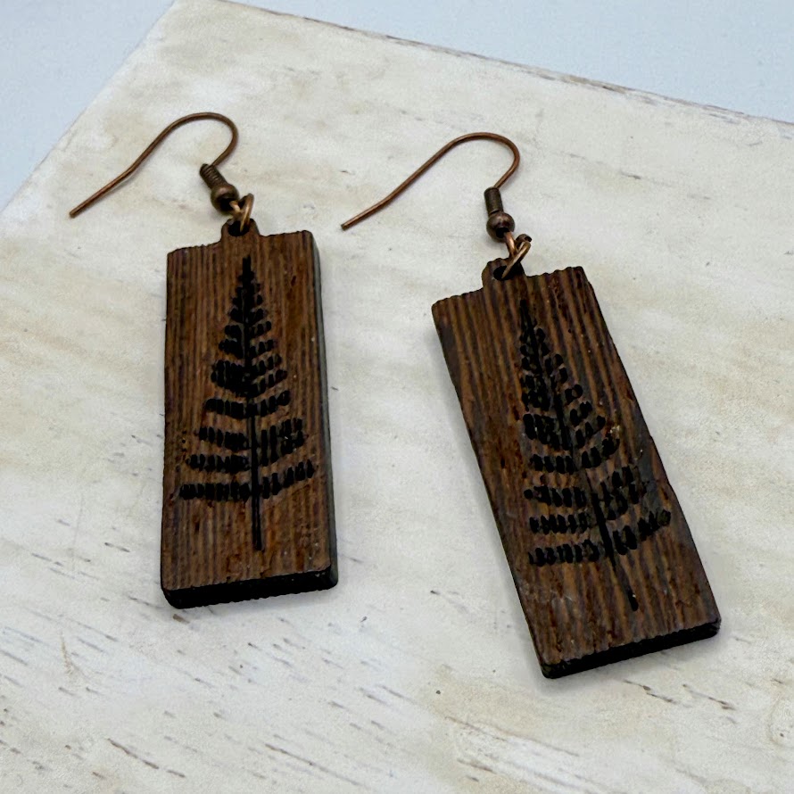 Lovely Rustic Leaf Pattern Earrings