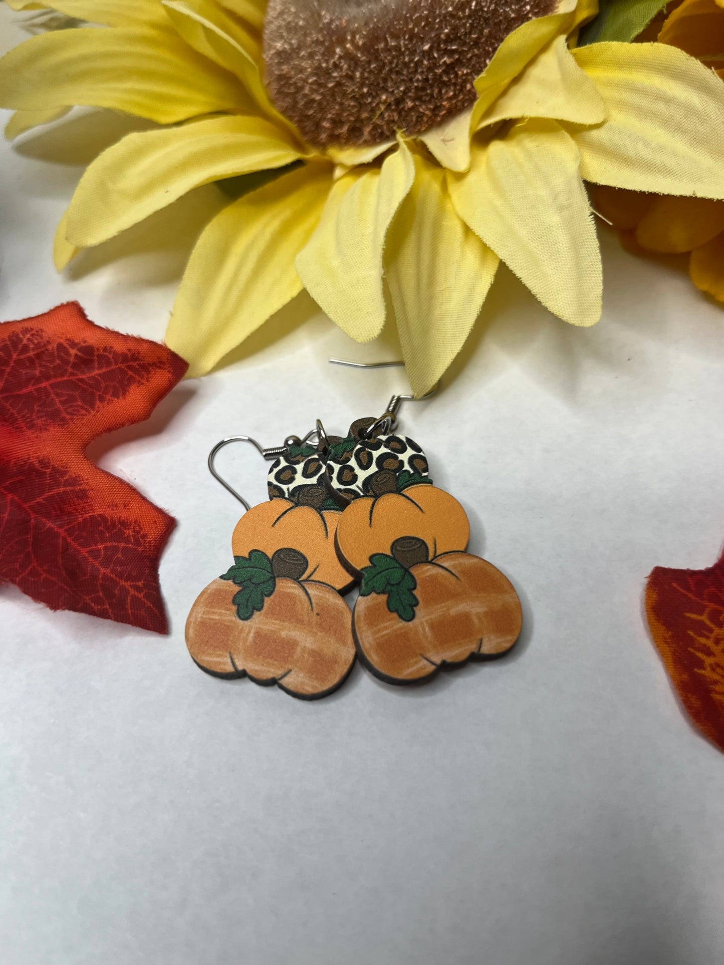 Cute Plaid & Leopard Pumpkin Stack