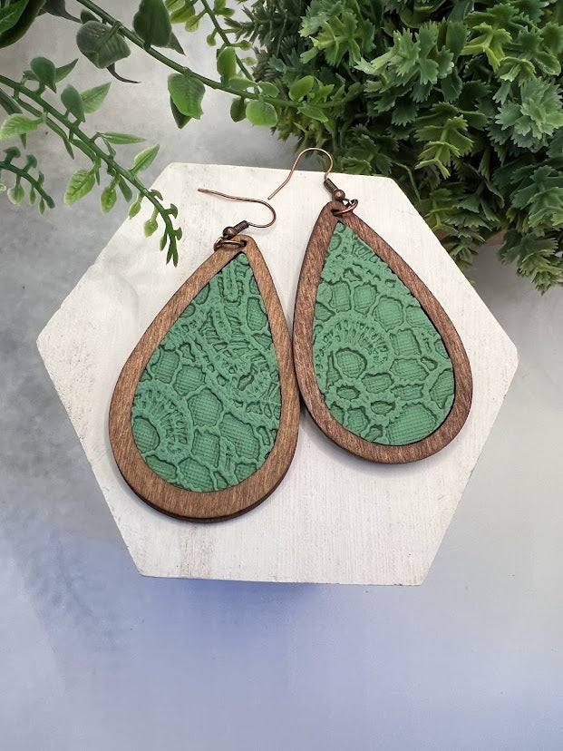 Chic Green Lace Wood Earrings